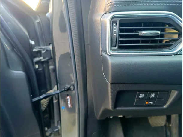 Car image 36