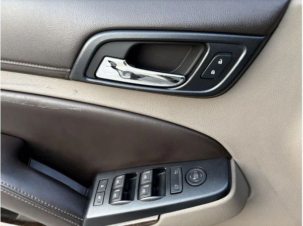 Car image 27