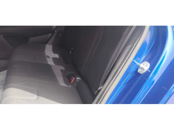 Car image 31