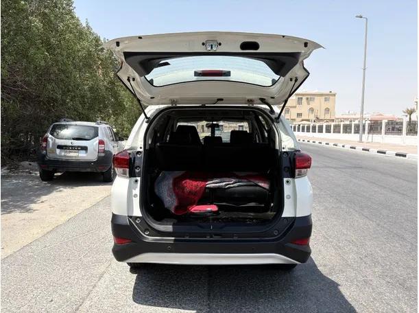 Car image 21