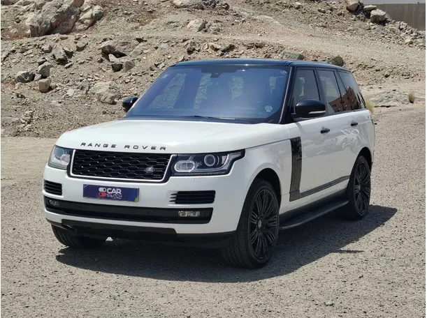 2016 Range Rover Vogue in Jeddah