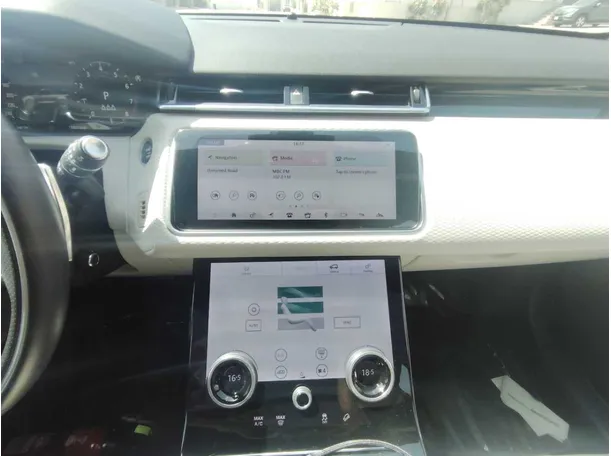 Car image 21