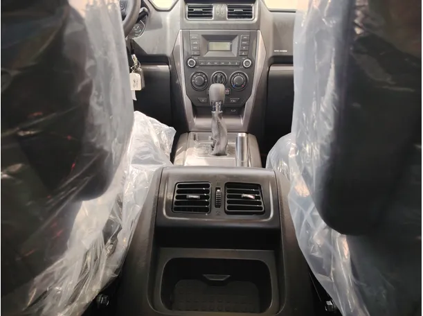 Car image 26