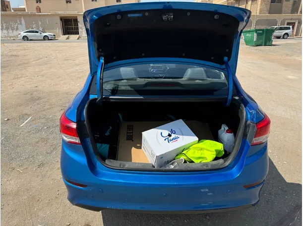 Car image 22