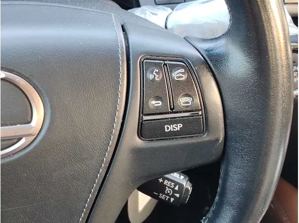 Car image 29