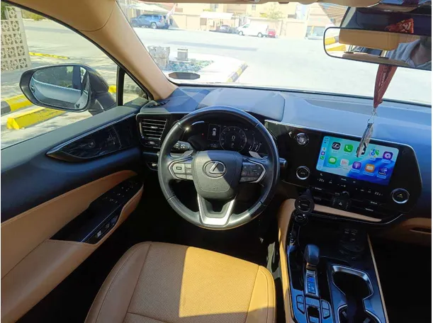 Car image 25