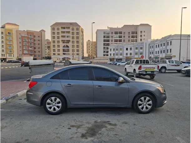 Car image 8