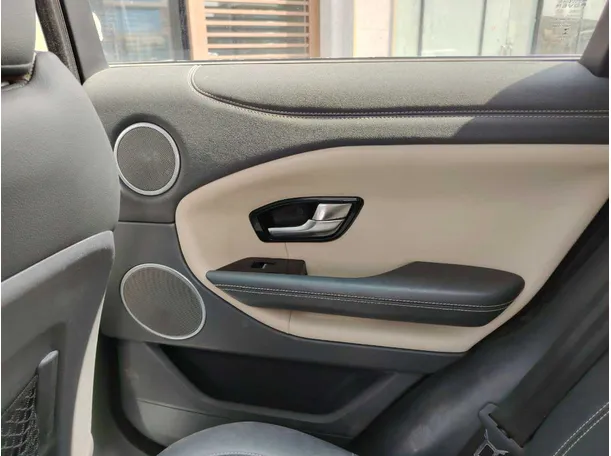 Car image 39