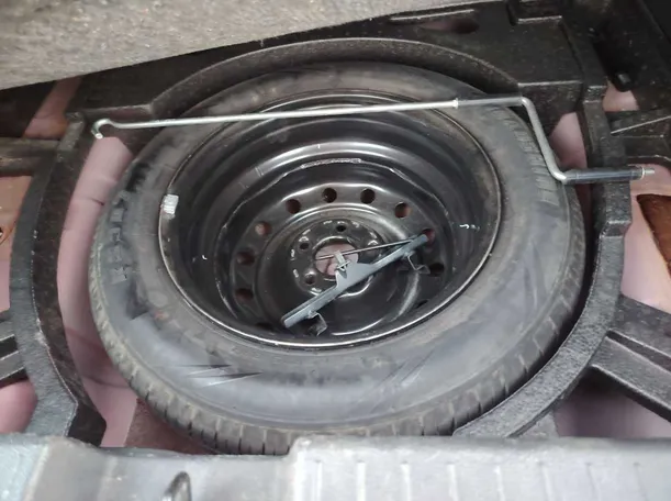 Car image 39