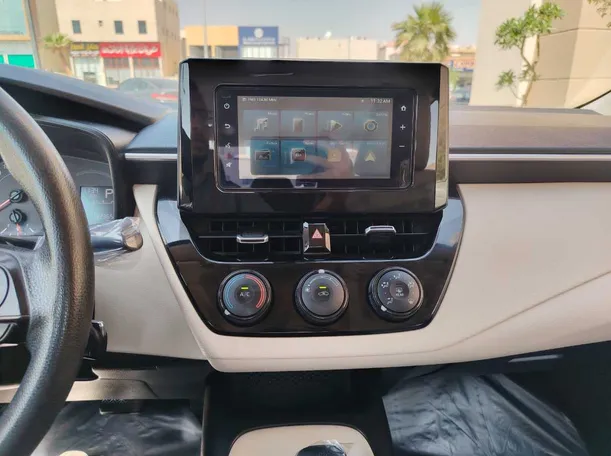 Car image 23
