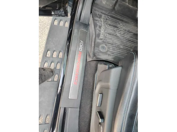 Car image 35