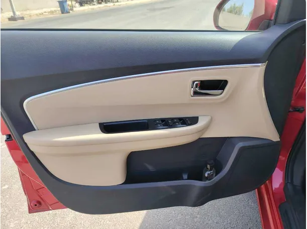 Car image 38