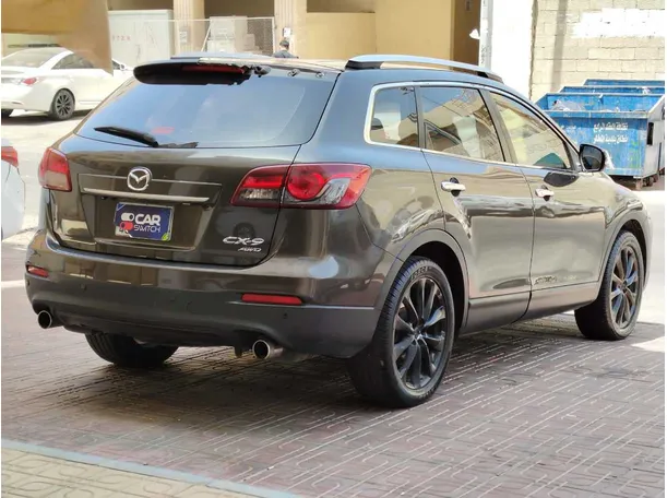 Car image 5