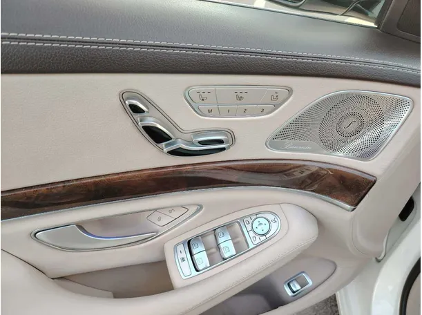 Car image 44