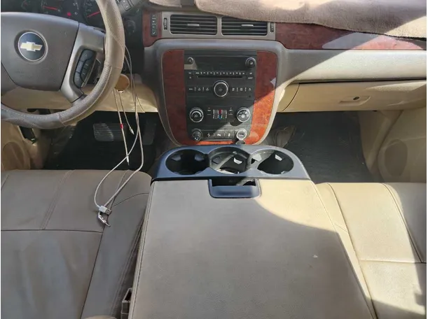 Car image 20