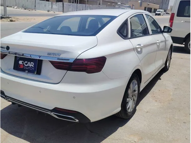 Car image 5