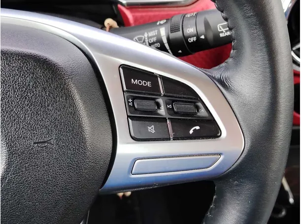 Car image 28