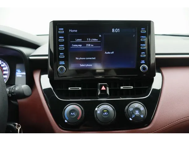 Car image 5