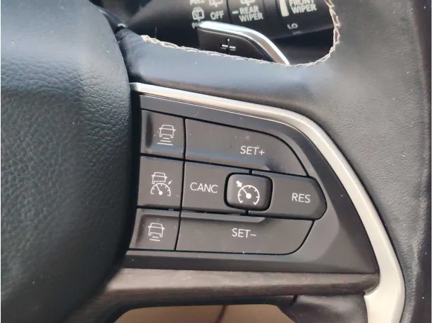 Car image 34