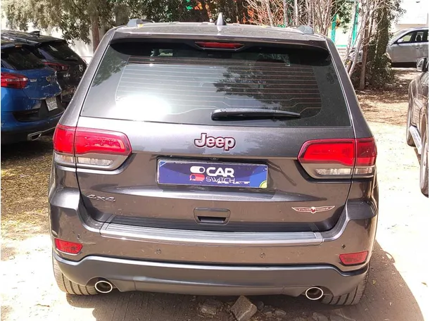 Car image 6