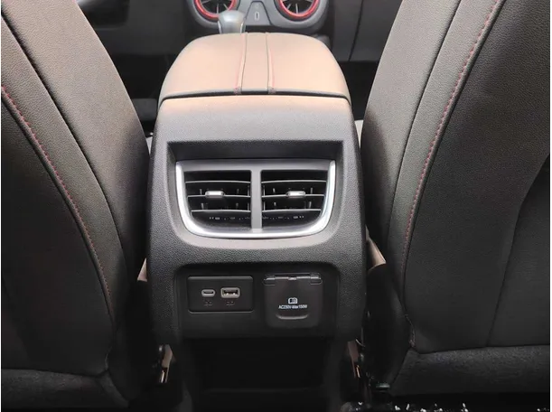 Car image 33