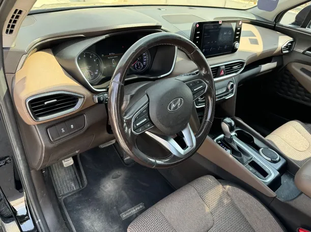 Car image 13