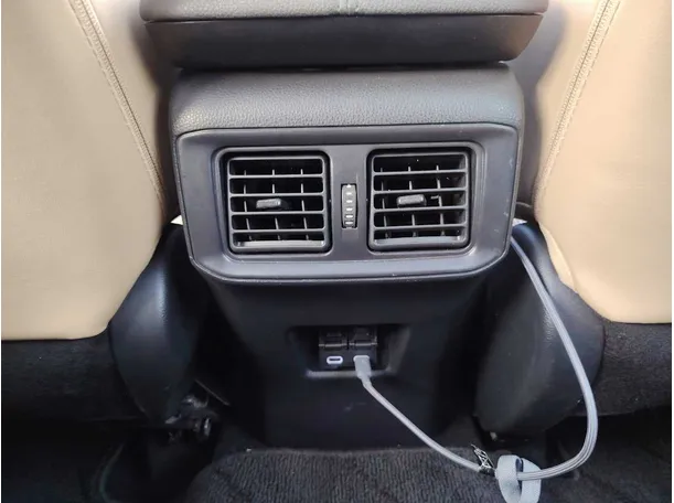 Car image 31
