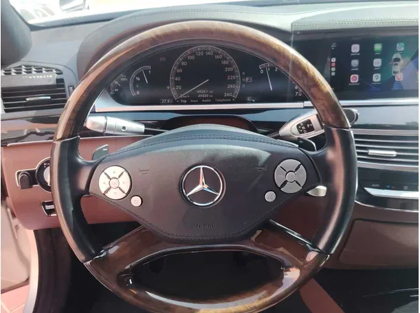 Car image 27