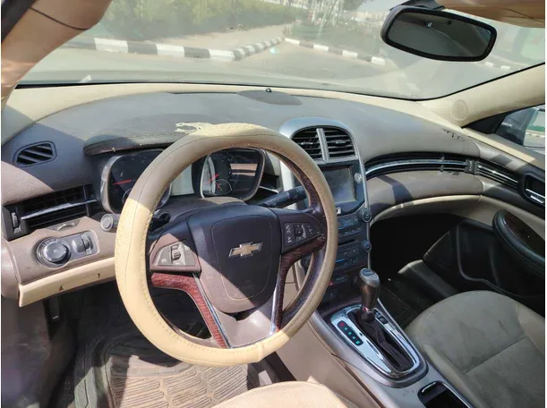 Car image 11