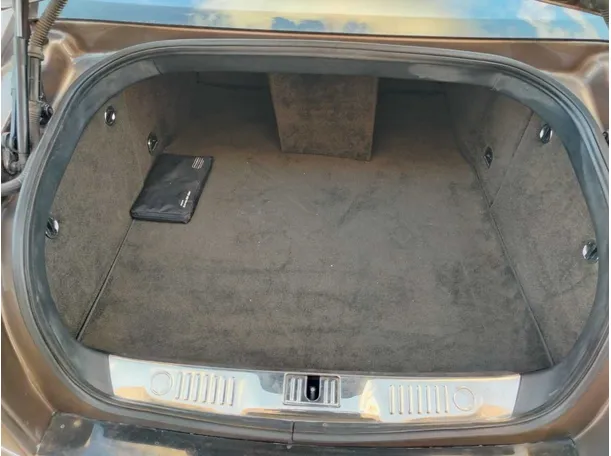 Car image 28