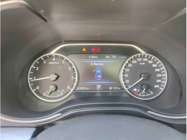 Car image 28