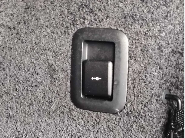 Car image 39