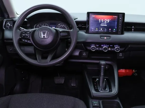 Car image 15
