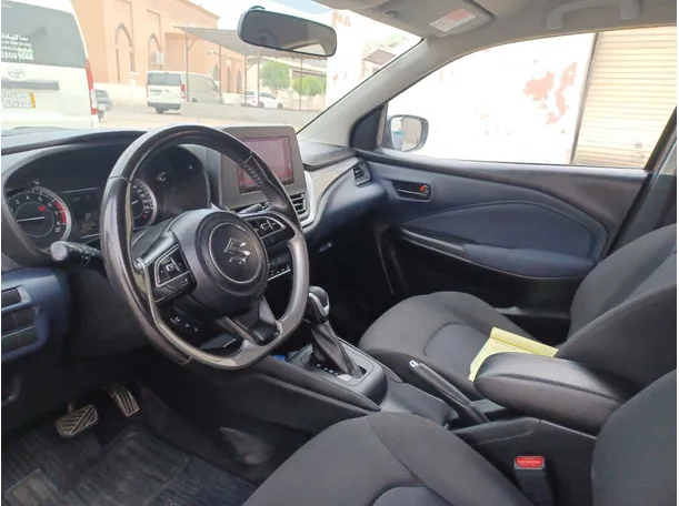 Car image 11