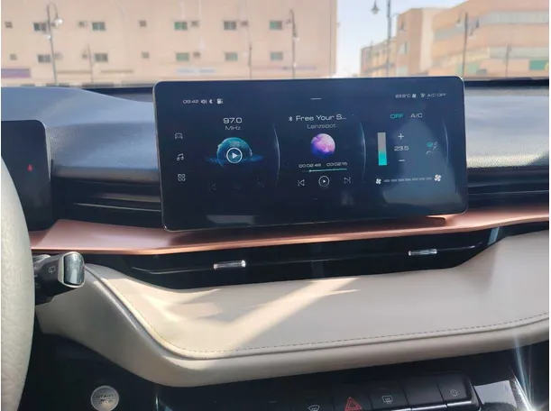Car image 21