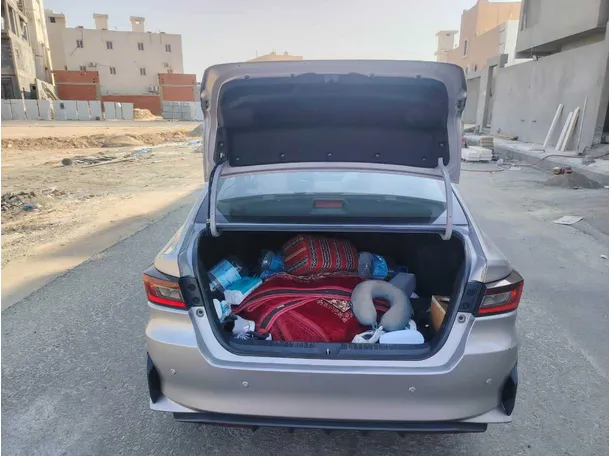 Car image 28