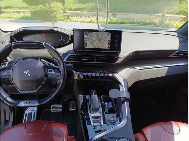 Car image 15