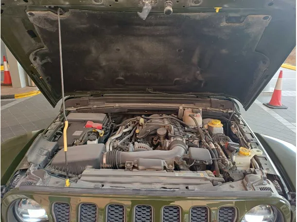 Car image 23