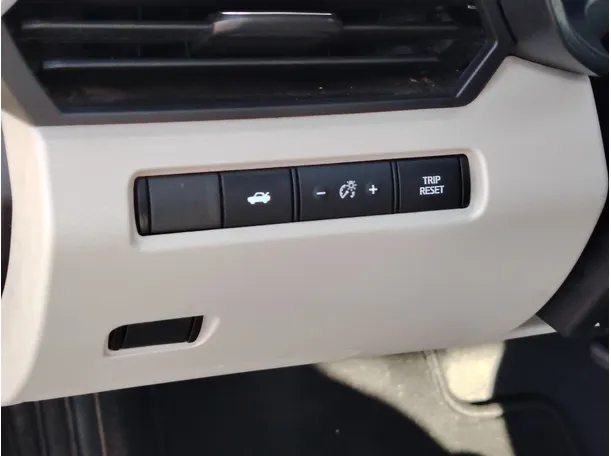 Car image 38