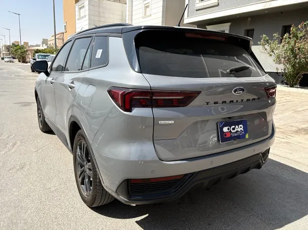 Car image 7