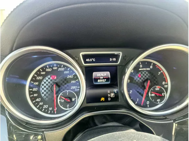 Car image 29