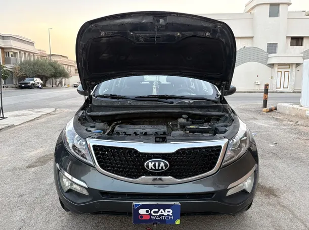 Car image 26