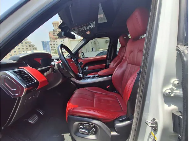 Car image 7
