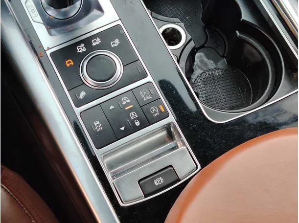 Car image 29