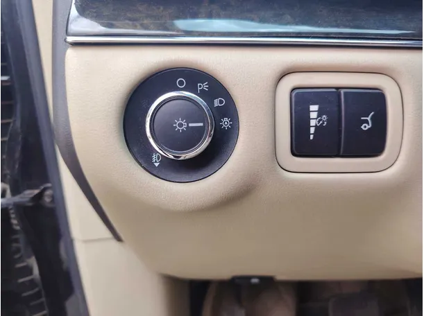 Car image 31