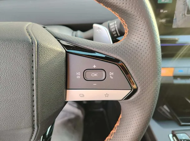 Car image 41