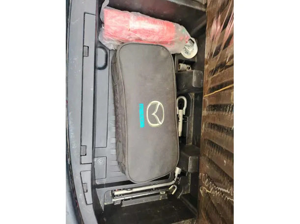 Car image 41