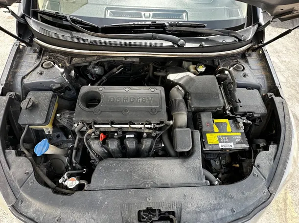 Car image 25