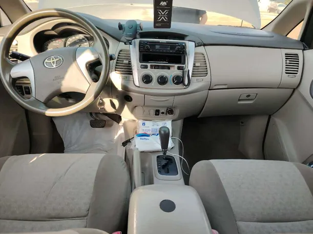 Car image 32
