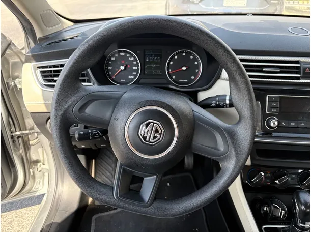 Car image 21